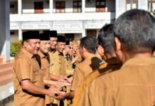 Hari Pertama Kerja Usai Iduladha, Bupati Bireuen Ingatkan ASN Tinggalkan Ego Sektoral Hari Pertama Kerja Usai Iduladha, Bupati Bireuen Ingatkan ASN Tinggalkan Ego Sektoral