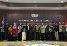 Bupati Mukhlis Ajak Mahasiswa Bireuen di Yogyakarta Jadi Duta Daerah Bupati Mukhlis Ajak Mahasiswa Bireuen di Yogyakarta Jadi Duta Daerah
