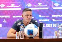 Bungkam Oman 3-0, Herdman Bidik Hasil Positif Kontra Mozambik Bungkam Oman 3-0, Herdman Bidik Hasil Positif Kontra Mozambik