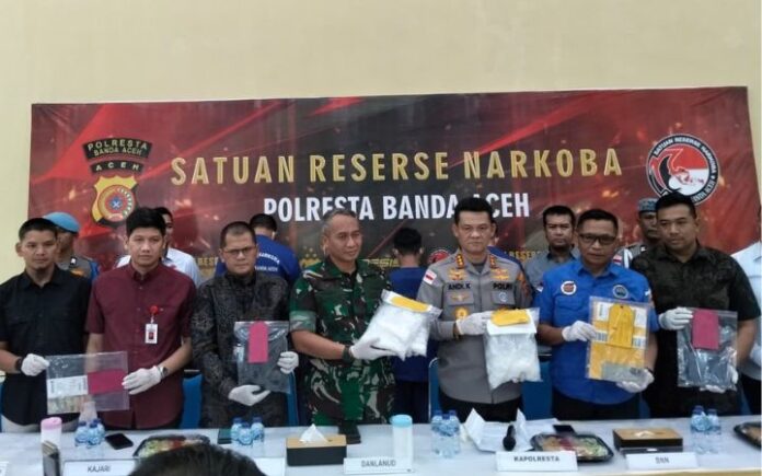 Berangkat dari Bireuen, Kurir Sabu 1,9 Kilogram Ditangkap di Bandara SIM