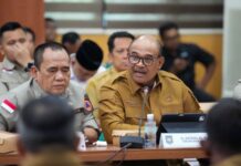 Safrizal Tegaskan Kayu Eks Banjir dan Tanah Longsor di Aceh Dapat Dimanfaatkan Safrizal Tegaskan Kayu Eks Banjir dan Tanah Longsor di Aceh Dapat Dimanfaatkan Safrizal Tegaskan Kayu Eks Banjir dan Tanah Longsor di Aceh Dapat Dimanfaatkan