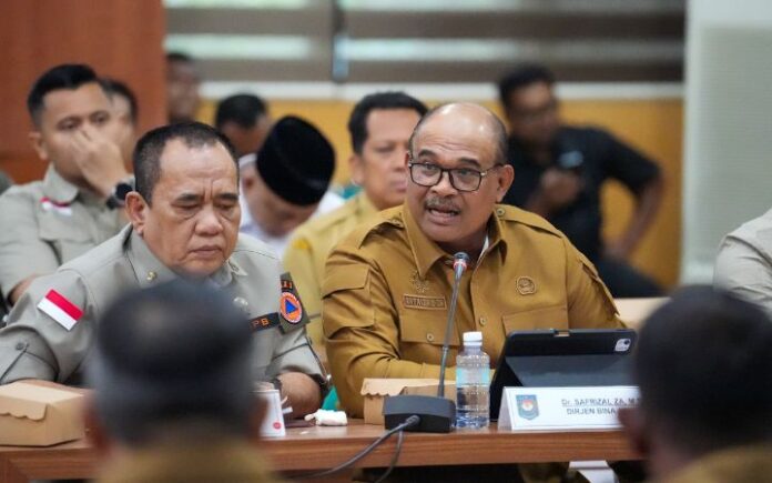 Safrizal Tegaskan Kayu Eks Banjir dan Tanah Longsor di Aceh Dapat Dimanfaatkan Safrizal Tegaskan Kayu Eks Banjir dan Tanah Longsor di Aceh Dapat Dimanfaatkan