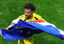Empat Laga, Empat Hasil Imbang: Tim-Tim Besar Tersendat di Piala Dunia 2026 Empat Laga, Empat Hasil Imbang: Tim-Tim Besar Tersendat di Piala Dunia 2026 Komparatif.ID, Banda Aceh– Dominasi tim-tim besar belum terlihat pada matchday pertama Grup G dan Grup H Piala Dunia 2026. Spanyol, Uruguay, Belgia, hingga Iran sama-sama gagal meraih kemenangan, sehingga seluruh laga di kedua grup tersebut berakhir dengan skor imbang, Senin (15/6/2026). Di Grup H, Spanyol harus puas berbagi angka setelah ditahan tanpa gol oleh debutan Piala Dunia, Tanjung Verde. Pertandingan yang berlangsung di Mercedes-Benz Stadium, Atlanta, memperlihatkan dominasi penguasaan bola La Roja, namun berbagai peluang yang tercipta gagal dikonversi menjadi gol.