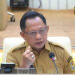 Tito Minta Kepala Daerah Stop Rekrut Honorer Baru Tito Minta Kepala Daerah Stop Rekrut Honorer Baru