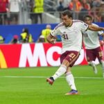 Penalti Oyarzabal Bawa Spanyol Unggul Babak 1 gawang prancis robek berkat tendangan penalti penalti oyarzabal