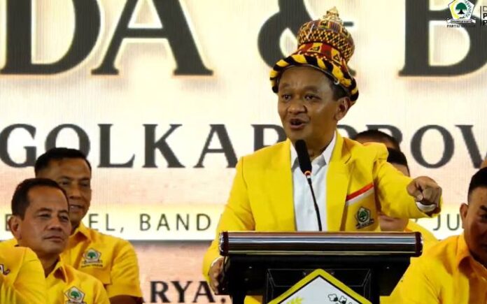 Menteri ESDM Bahlil Soal PI Migas Andaman, Bahlil Sebut Bakal Bahas "Setengah Kamar" dengan Mualem Menteri Energi dan Sumber Daya Mineral (ESDM) Bahlil Lahadalia. Foto: Ho for Komparatif.ID.