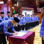 Sekda Aceh M. Nasir Dilantik Jadi Ketua KORPRI Aceh Sekda Aceh M. Nasir Dilantik Jadi Ketua KORPRI Aceh