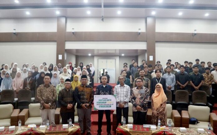 ITF UIN Ar-Raniry Salurkan Rp2,06 Miliar Bantuan UKT untuk 86 Mahasiswa
