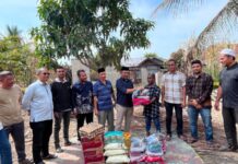 Wakil Ketua DPRA Yah Fud Kunjungi Korban Kebakaran di Peudada Wakil Keta DPRA Yah Fud Kunjungi Korban Kebakaran di Peudada