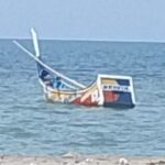 Mesin Masih Menyala, Boat Tanpa Awak Ditemukan Mengapung di Pesisir Pidie Mesin Masih Menyala, Boat Tanpa Awak Ditemukan Mengapung di Pesisir Pidie