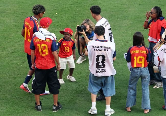 keyne keyne yamal maskot keberuntungan spanyol
