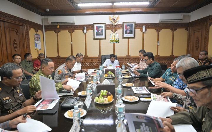 Mualem Sebut Penyebaran LGBT di Aceh Kian Meresahkan