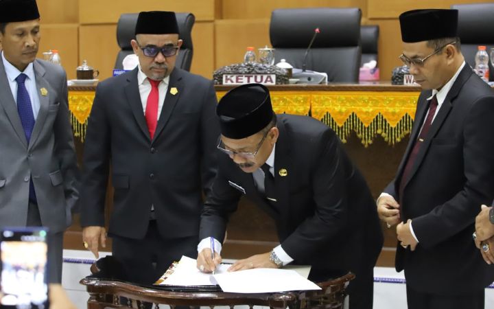 DPRK Pidie Sahkan Pertanggungjawaban APBK 2025