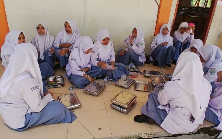 MBG Bantu Siswa SMAN 1 Peudada Pangkas Pengeluaran Jajan
