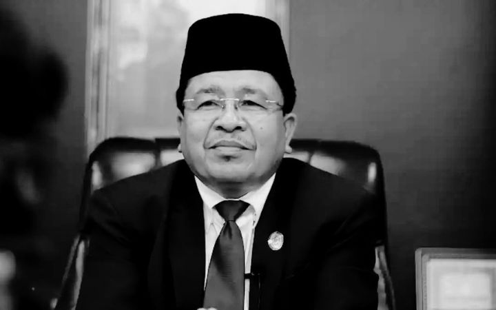 OBITUARI: Prof. Warul Walidin, Lentera Aceh dari Jantong Hate