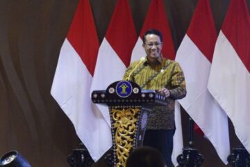 Menteri Hukum Buka Suara soal Bendera Bulan Bintang di Masjid Raya Baiturrahman