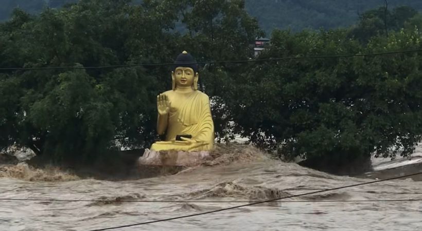 Banjir Bandang dan Tanah Longsor Hantam Perbatasan Nepal–Tibet