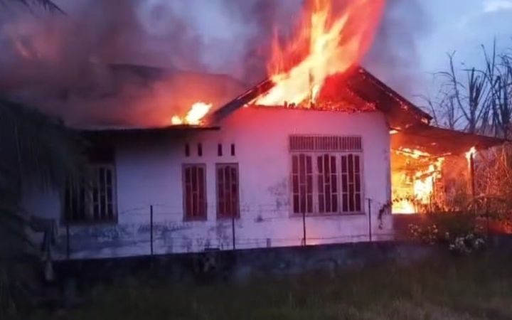 Kebakaran di Mata Ie Bireuen, 1 Rumah Permanen Ludes Terbakar