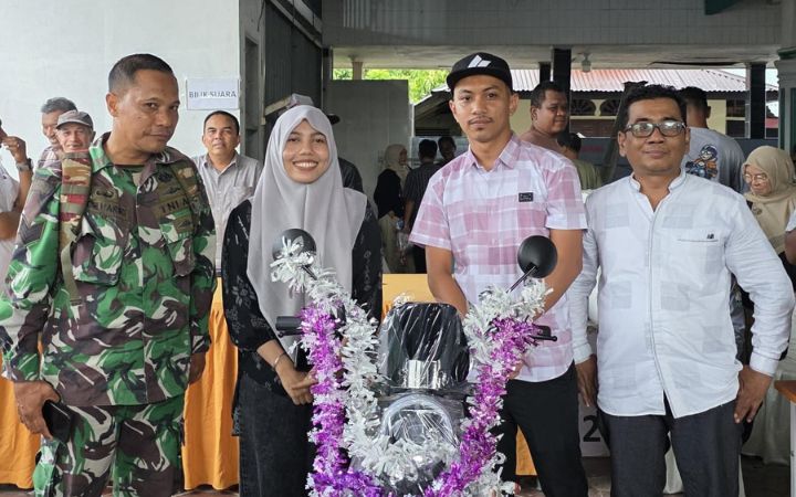 Nurjannah Bawa Pulang Sepeda Listrik Usai Mencoblos Pilchiksung