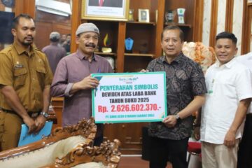 Pemkab Pidie Terima Dividen Bank Aceh Rp2,62 Miliar