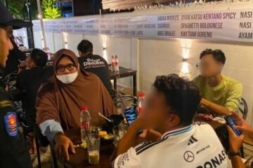 Sedang Asyik Peh Tem, Satpol PP WH Angkut Pria Berperilaku Menyimpang