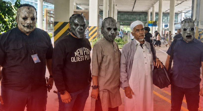 Berpenampilan Mubaligh, Terpidana Korupsi Tembakau Diciduk di Bandara Kualanamu