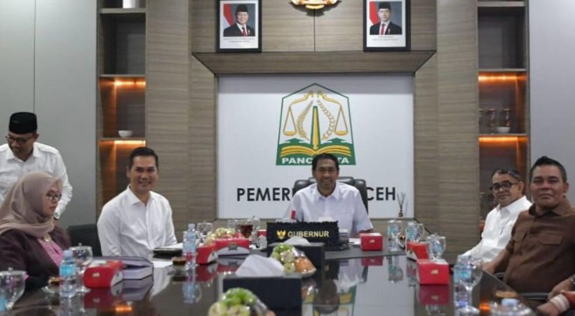 Mualem Berhentikan Syarul dari Direksi Bank Aceh