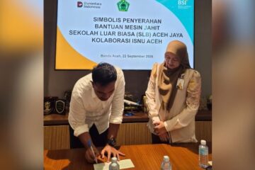 ISNU Aceh dan BSI Serahkan Mesin Jahit untuk Siswa SLB Aceh Jaya