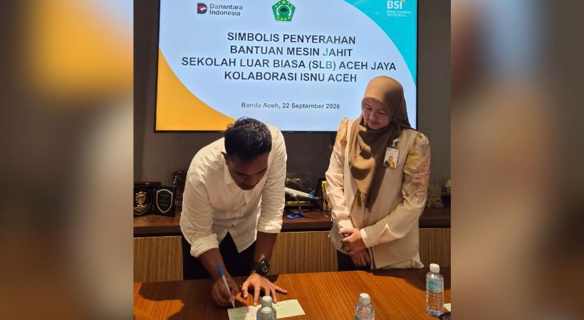 ISNU Aceh dan BSI Serahkan Mesin Jahit untuk Siswa SLB Aceh Jaya