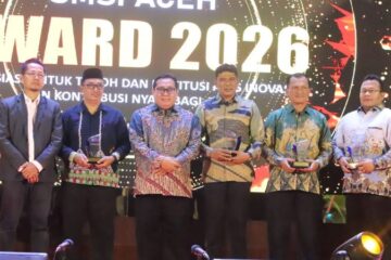 Bupati Pidie Raih SMSI Award 2026 sebagai Pelopor Pengentasan Buta Hijaiyah