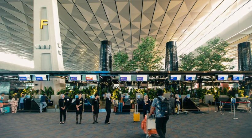 Bandara Soetta Ditutup Imbas Erupsi Gunung Anak Krakatau