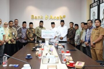 Bank Aceh Serahkan Zakat Perusahaan Rp11,94 Miliar ke Baitul Mal