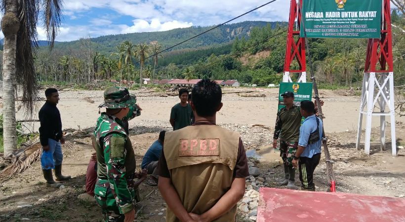Jembatan Perintis Garuda di Reje Payung Putus Diterjang Arus