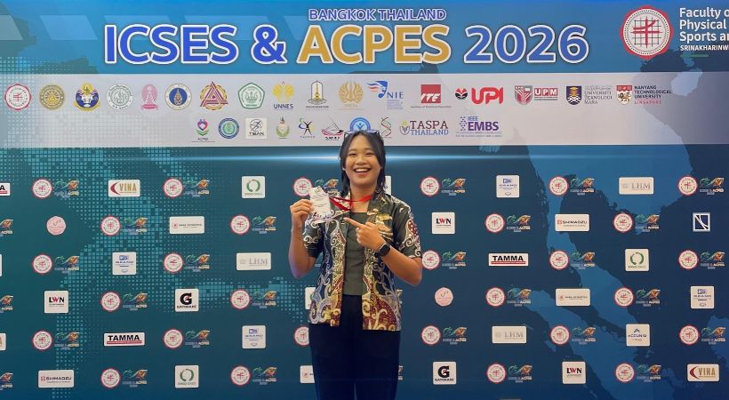 Guru PJOK SD Eka Tjipta Manuhing Bahas Riset Pembelajaran Berbasis AI di Forum Internasional Thailand