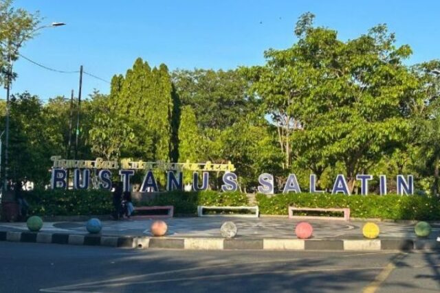 Bustanussalatin, Taman Raja yang Kini Jadi Tempat Berkumpul Warga