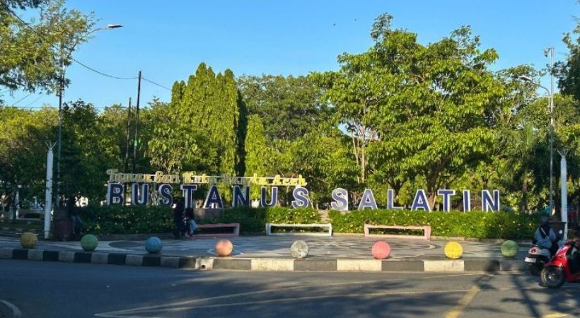Bustanussalatin, Taman Raja yang Kini Jadi Tempat Berkumpul Warga