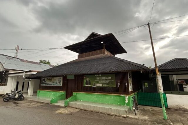 Masjid Tuha Ulee Kareng. Foto: Komparatif.ID/Rizki Aulia Ramadan.