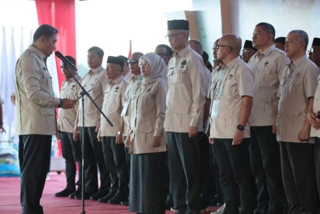 Sudaryono Lantik TA Khalid sebagai Ketua HKTI Aceh