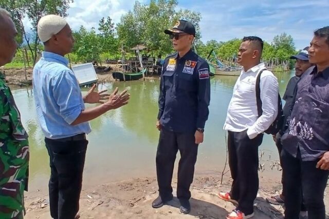 TA Khalid lancang