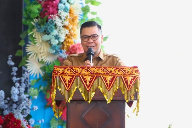 Warga Pidie Terdampak Bencana Bisa Urus Dokumen di Satu Tempat Wakil Bupati Pidie, Alzaizi. Foto: HO for Komparatif.ID.