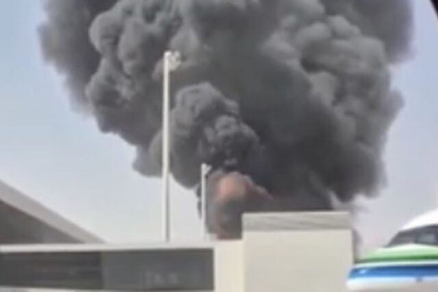 milisi houthi serang Bandara Riyadh.