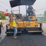 Adhi Karya Tinggikan Grade Jalan Nasional di Peudada, Diperkuat 4 Lapis