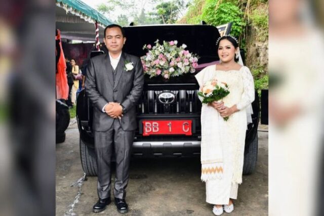 Mobil Dinas Bupati Samosir Bisa untuk Pengantin